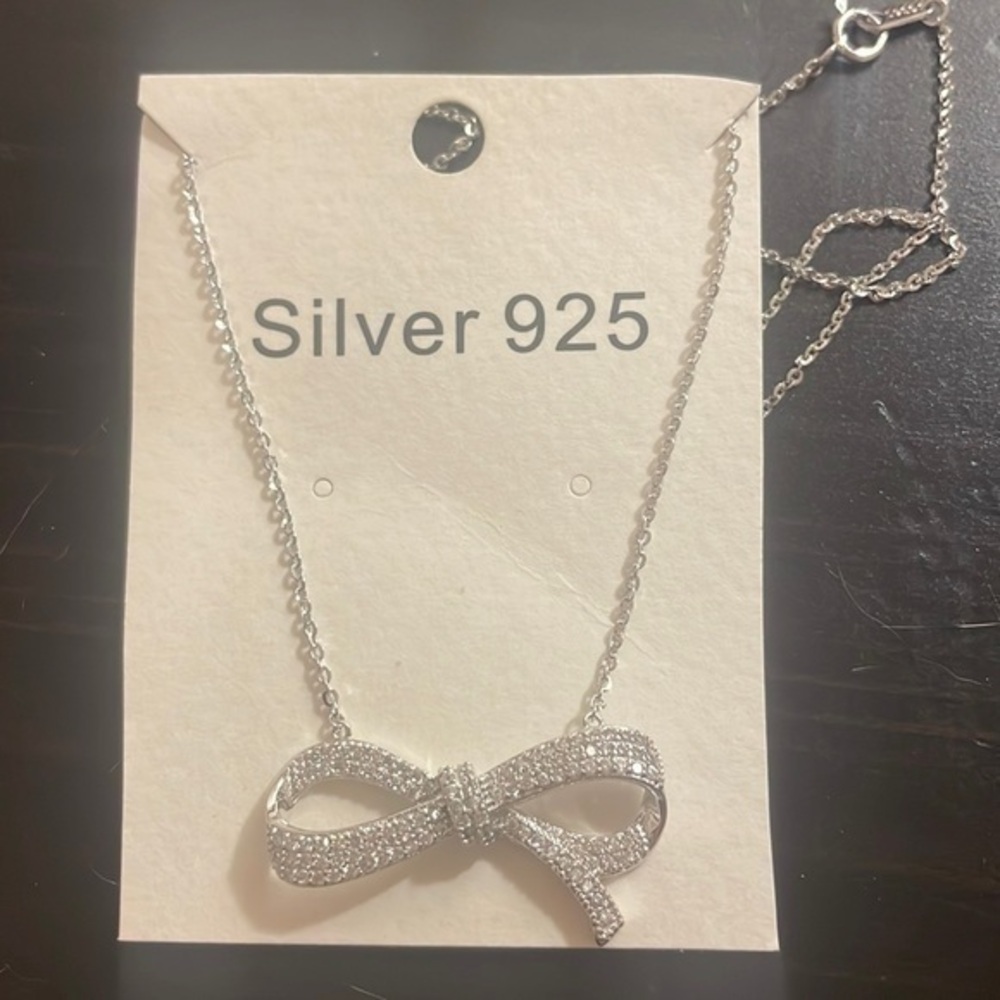 Silver 925 CZ bow necklace
